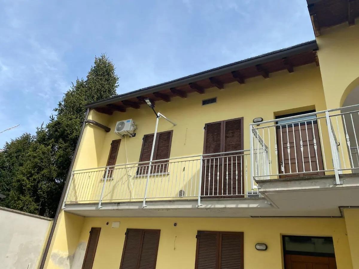 Il Tulipano Apartment Trezzano Rosa 0*,  Italy