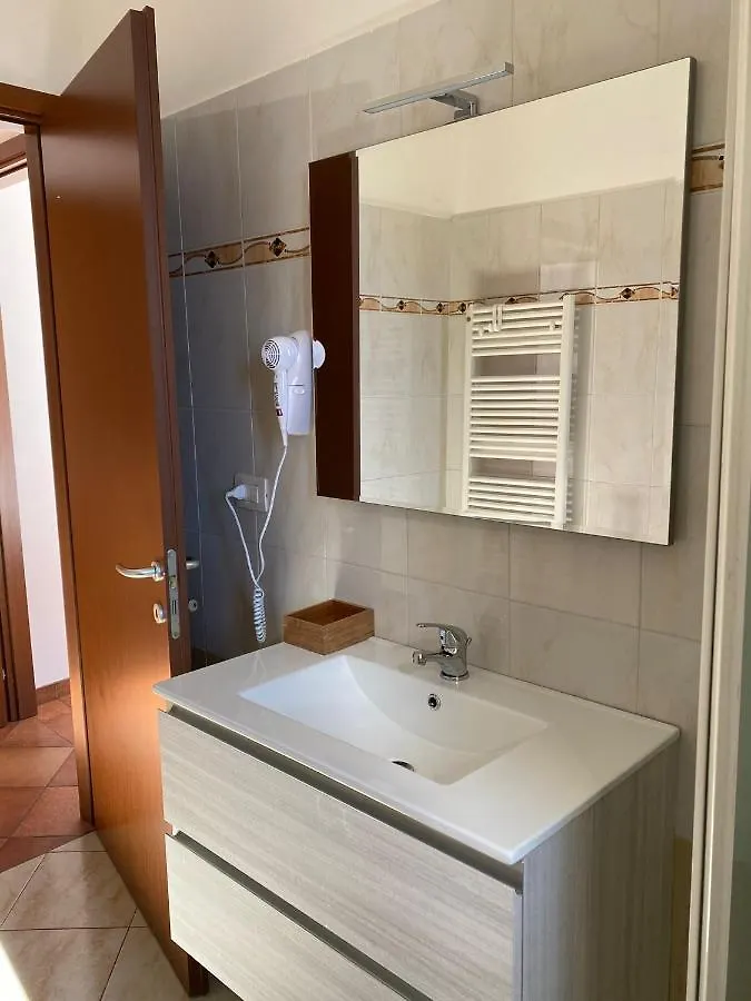 Il Tulipano Apartment Trezzano Rosa 0*,  Italy